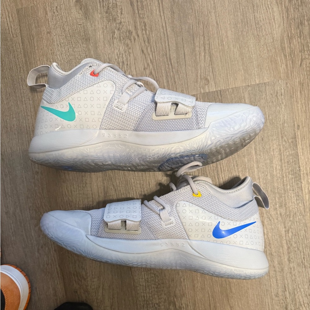 Nike pg 2.5 PlayStation